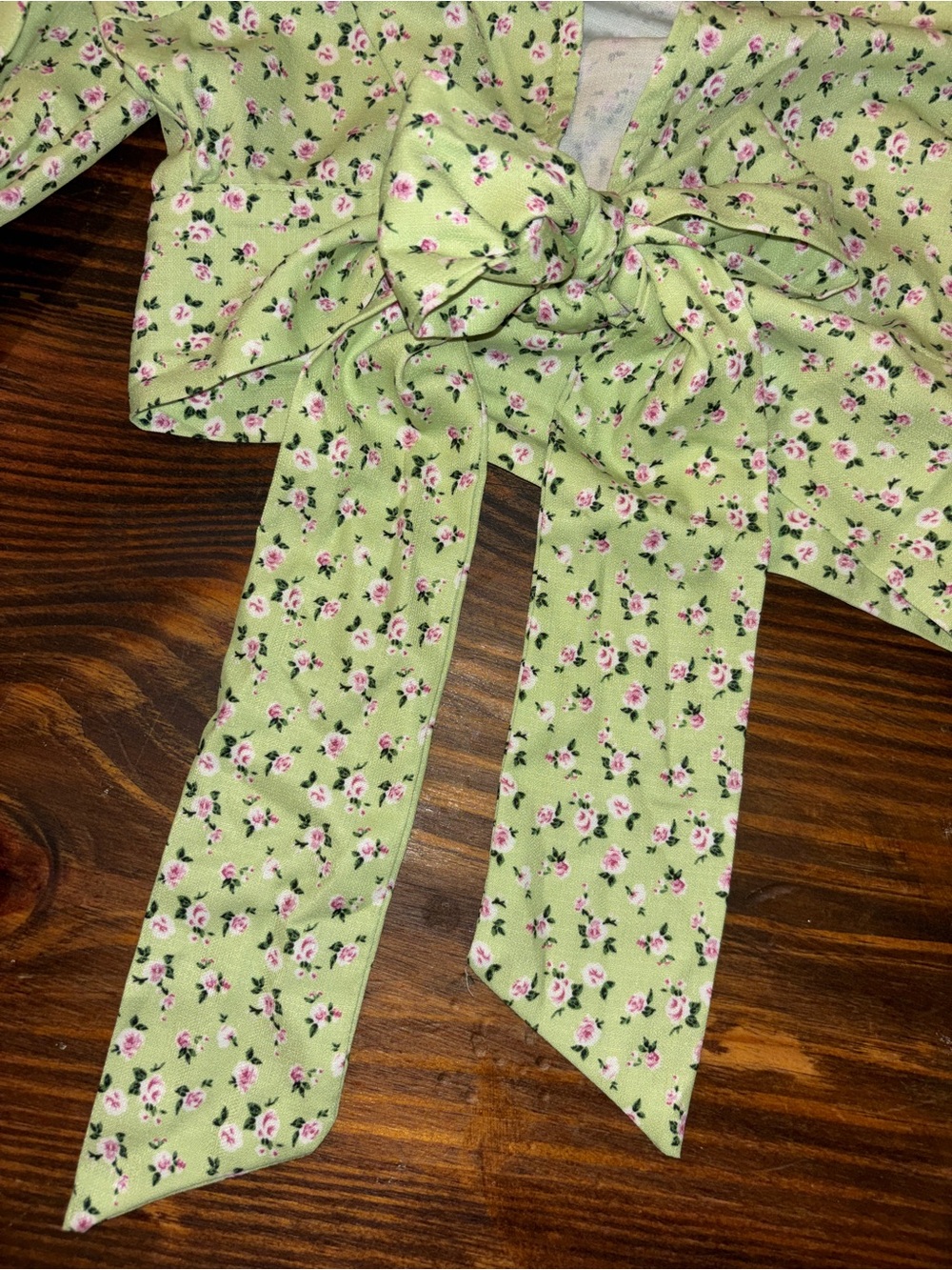 More to Come Floral Tie Front Crop Top | Women’s XS | Sage Green Long Sleeve - Picture 5 of 7